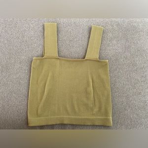 Crop top. Brand Dynamic Boutique